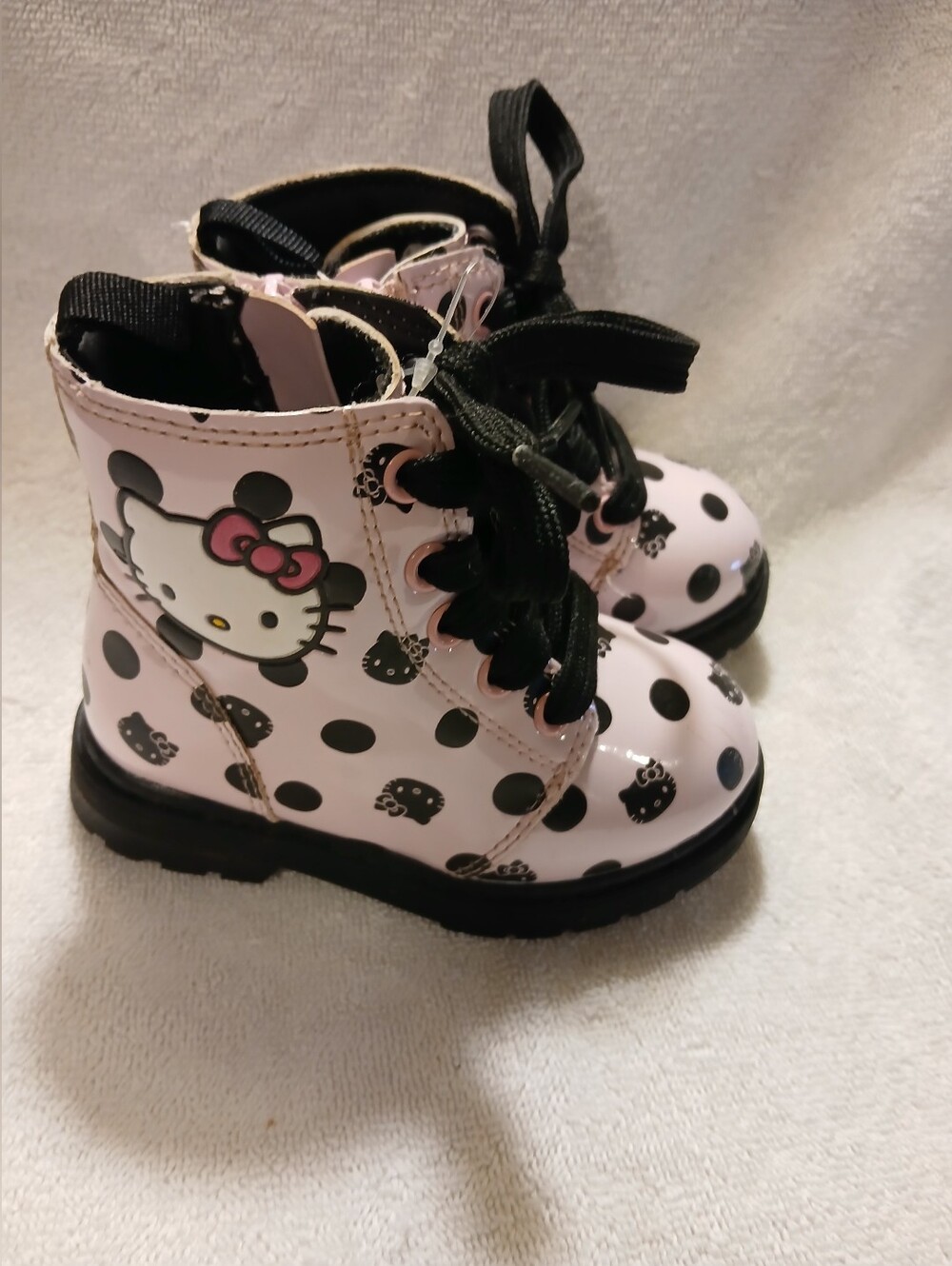 Hello Kitty Pink Polka Dot Toddler Size 6 Lace-Up Boots. FF#392